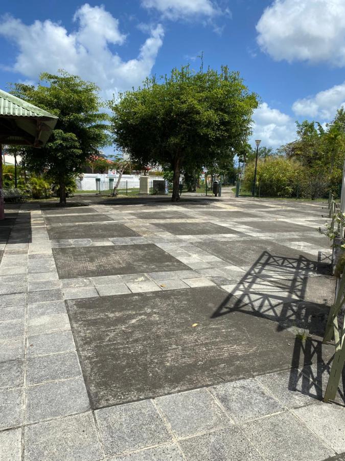 Ferienwohnung Chez Marc Les Abymes Exterior foto